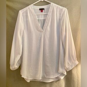 Vince Camuto White V-Neck 3/4 Sleeve Hi-Lo Blouse Size M